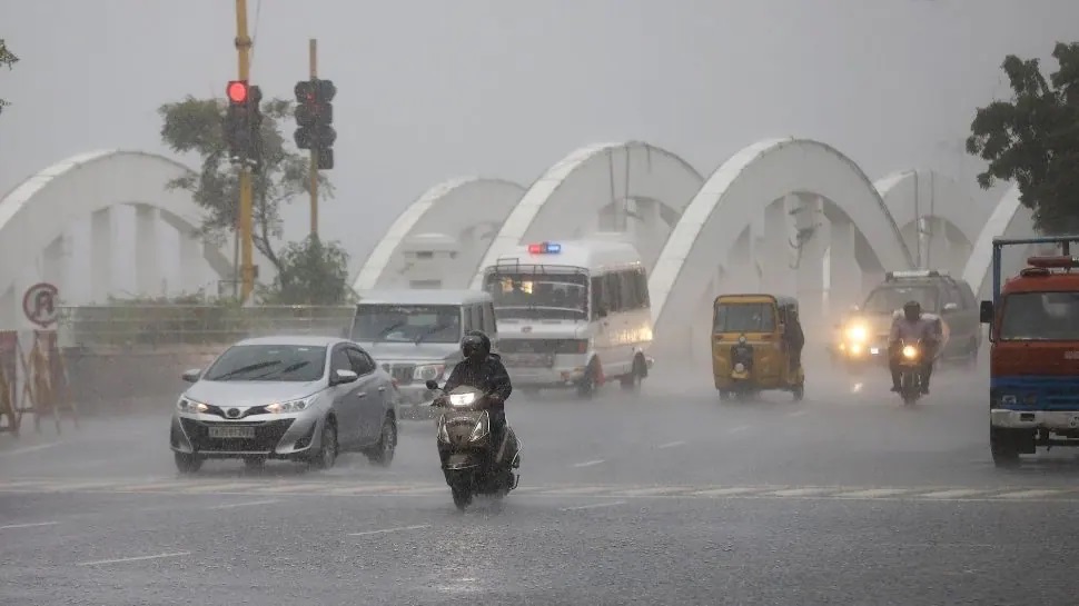 தமிழகத்தில் பரவலாக அடுத்த 5 நாட்களுக்கு மழை பெய்யும் – குடை ரெடியா மக்களே