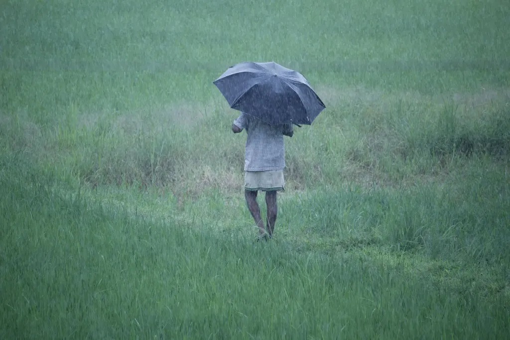 தமிழகத்தின் 10 மாவட்டங்களுக்கு கனமழை எச்சரிக்கை