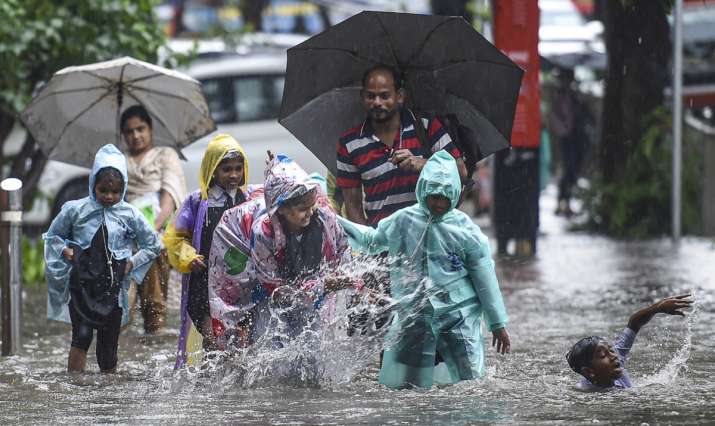 நீலகிரி மற்றும் கோயம்புத்தூரில் கனமழை பெய்ய வாய்ப்பு