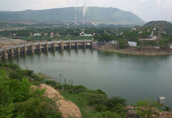 மேட்டூா் அணைக்கு நீா்வரத்து வினாடிக்கு 1,40,000 கனஅடியாக அதிகரிப்பு