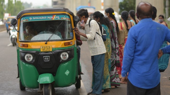 கர்நாடகத்தில் ஓலா, ஊபர் நிறுவனங்களின் ஆட்டோ சேவைகள் தொடக்கம்