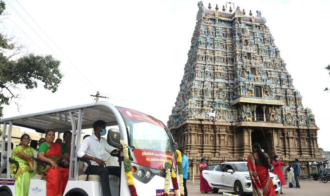 அறங்காவலர்கள் தேர்வு தொடர்பாக அனைத்து கோயில்களுக்கும் ஒரே விண்ணப்பம் : உயர் நீதிமன்றம் உத்தரவு