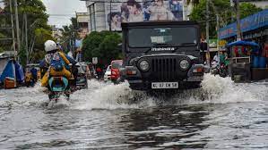 கேரளாவில் கொட்டி தீர்க்கும் மழை -8 பேர் பலி